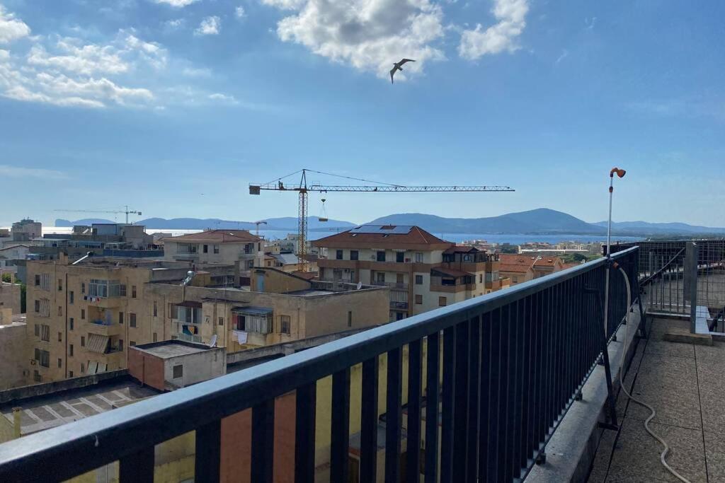 Attico Luminoso Ed Accogliente In Zona Centrale Apartment Алгеро Екстериор снимка
